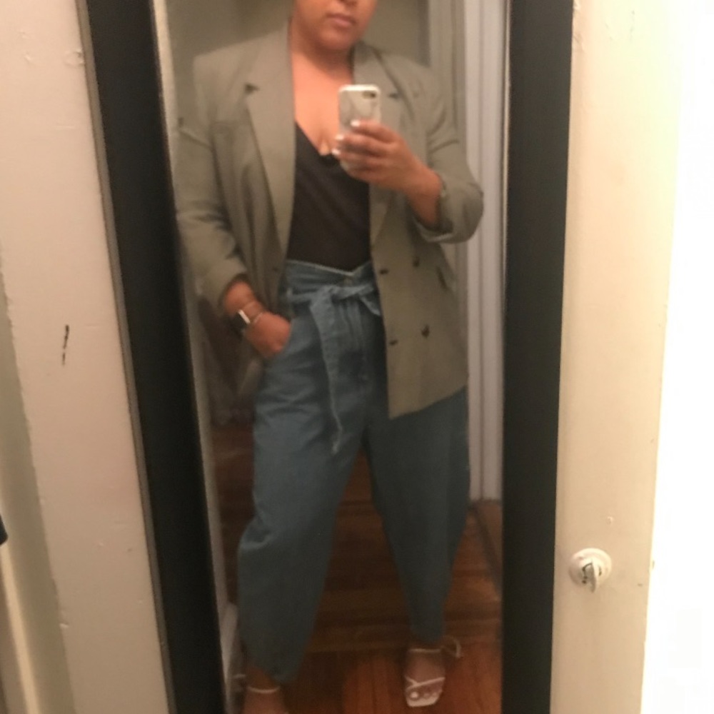 High waist belted jeans